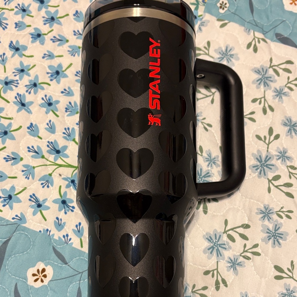 Stanley Black Lovely Valentines pro tour Mug with Heart Design NWOT